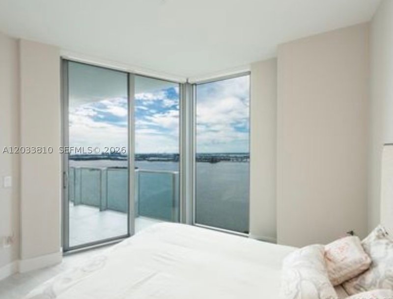 Apartment for rent at Biscayne Beach 2908
