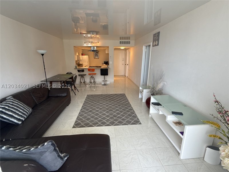 Condo for sale at Parker Plaza Estates 1511