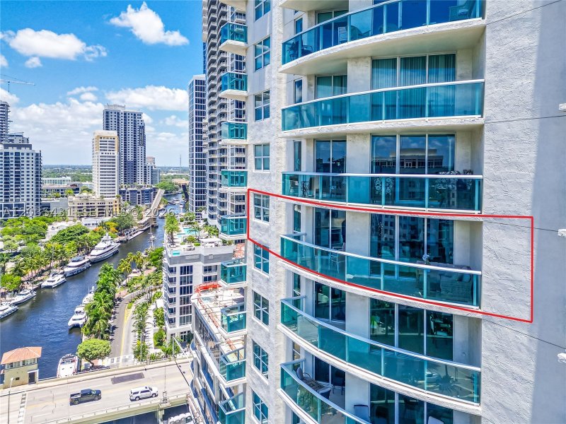 Condo for sale at Watergarden 1904