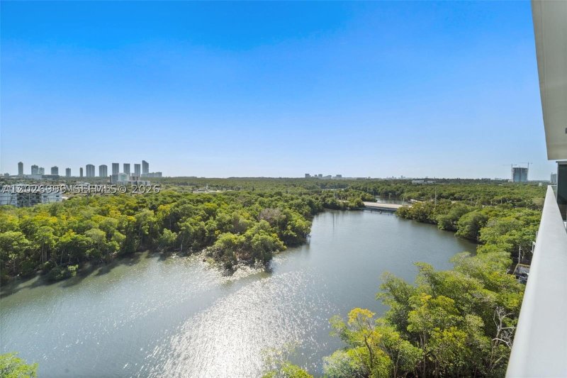 Condo for sale at The Harbour 1019