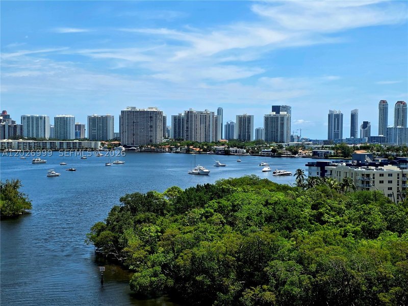 Condo for sale at The Harbour 1019