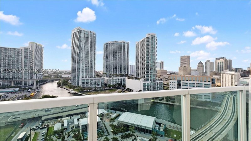 Apartment for rent at Brickell on the River South 1016