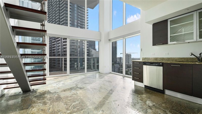 Apartment for rent at Brickell on the River South 1016