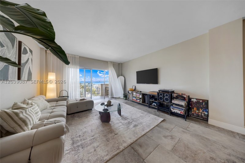 Apartment for rent at Island Place At North Bay 6N