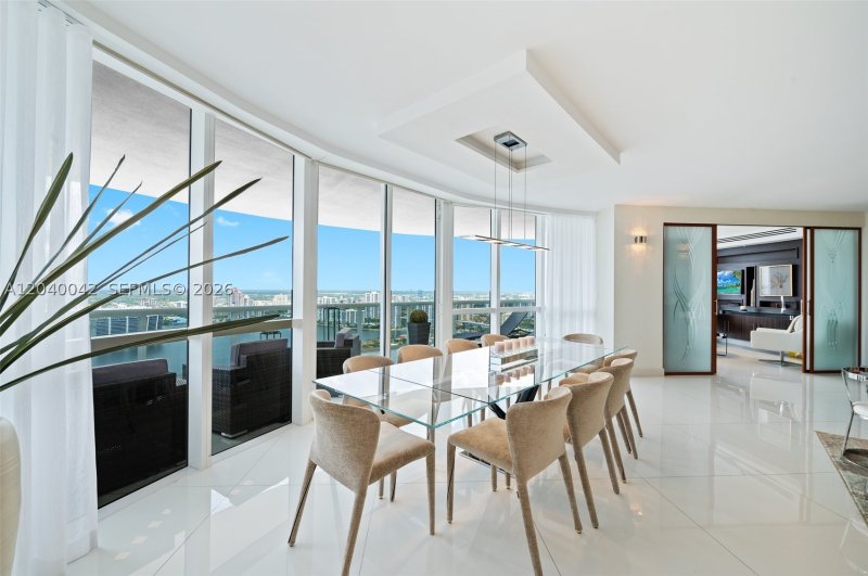 Apartment for rent at Trump Royale 5201