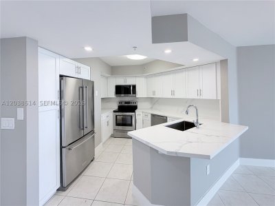 Sunset Harbour South Apt #1211