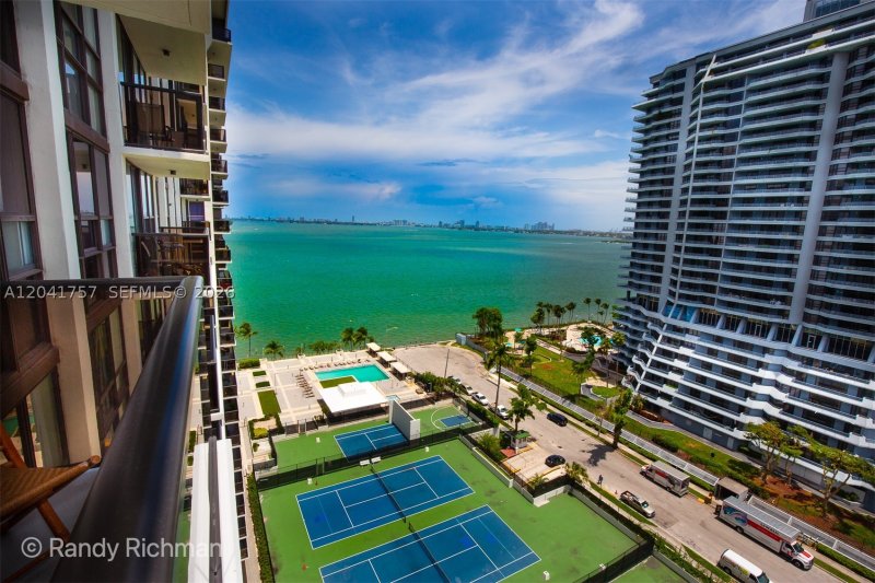 Alquiler de apartamento en Charter Club Condos PH3