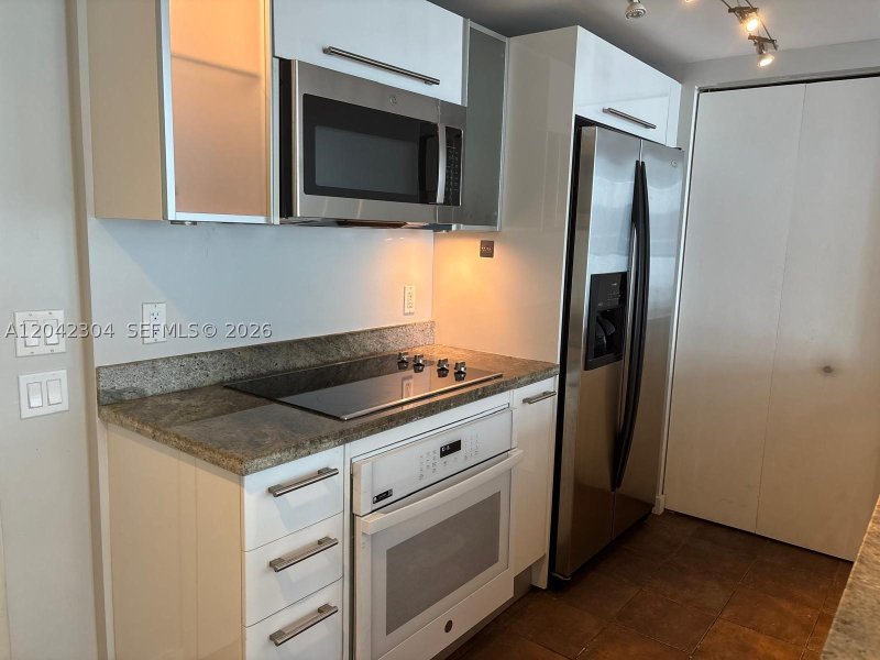 Aluguel de apartamento no Latitude On The River 1410