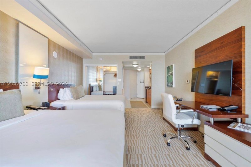 Condo for sale at Trump International Sonesta Beach Resort 1702