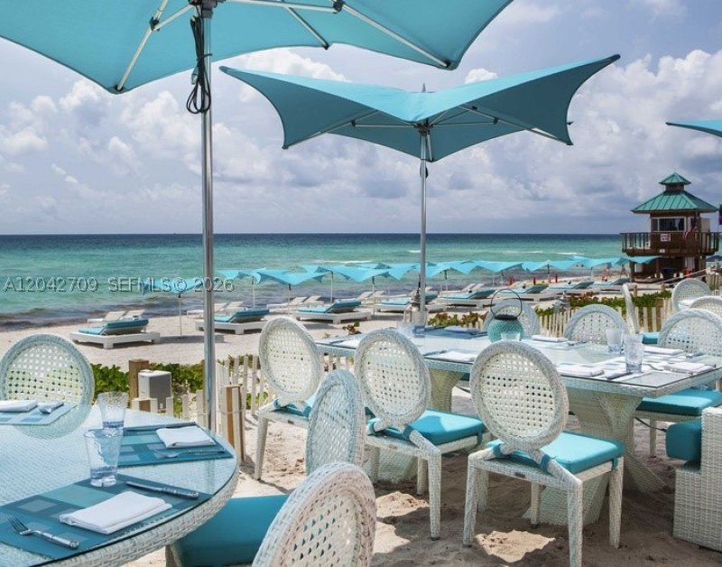 Condo for sale at Trump International Sonesta Beach Resort 1702