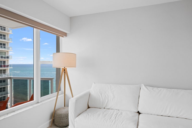 Alquiler de apartamento en Royal Ambassador 1604