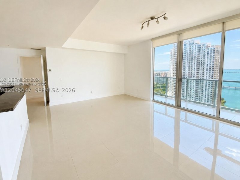 Apartment for rent at Met 1 T-2302