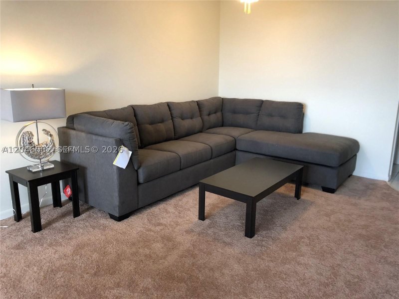 Apartment for rent at Winston Towers 614
