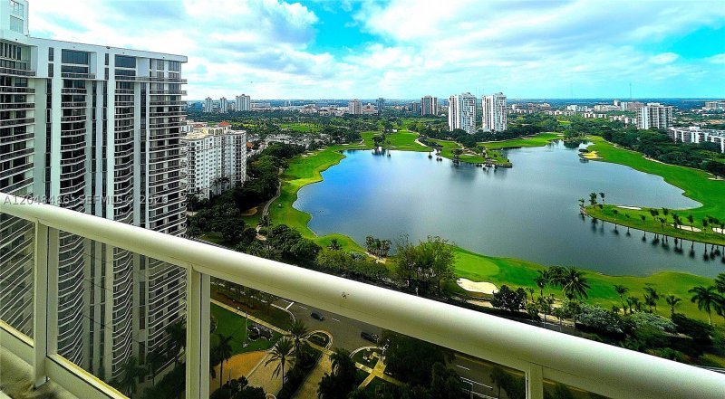 Comprar apartamento en Terraces Of Turnberry 2601