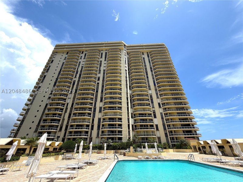 Comprar apartamento en Terraces Of Turnberry 2601