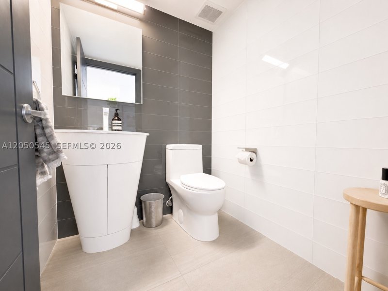Apartment for rent at The Venetia T6