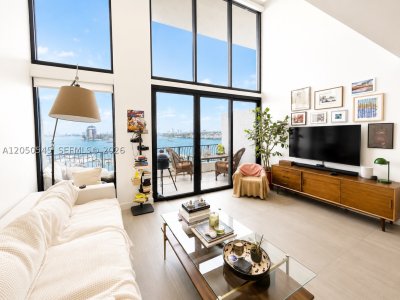 The Venetia Apt #T6