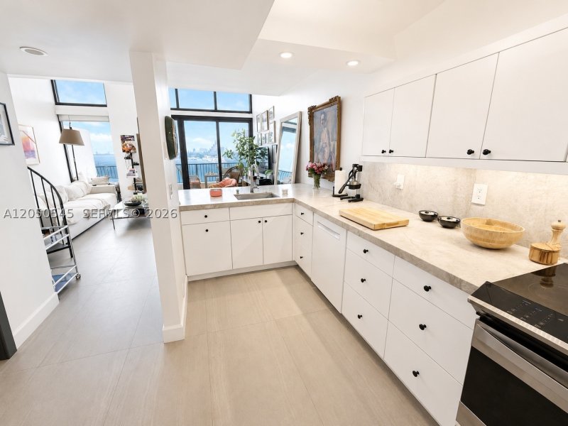 Apartment for rent at The Venetia T6