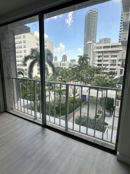 Comprar apartamento en South Bay Club 637