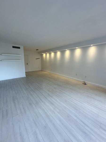 Comprar apartamento en South Bay Club 637