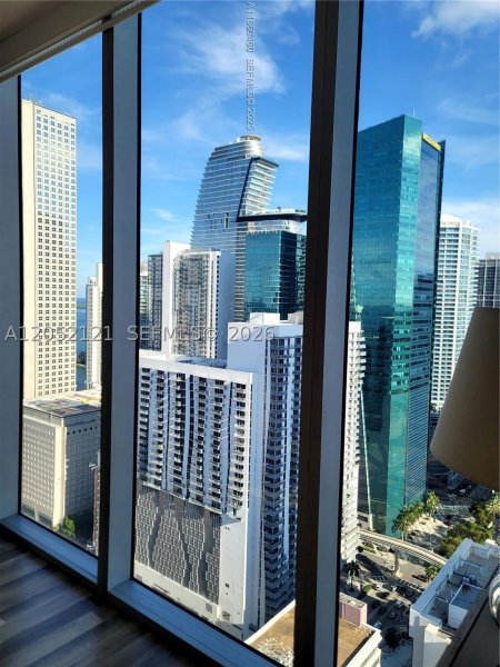 Apartment for rent at Centro Condo PH11