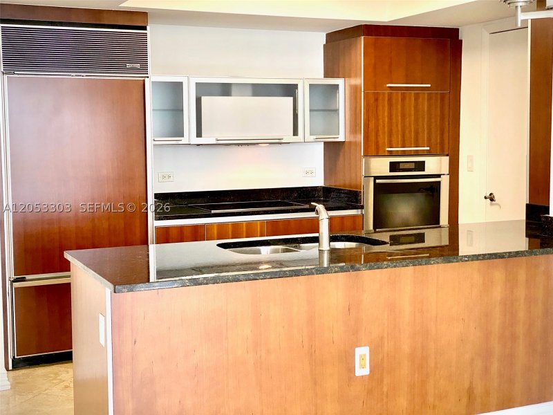 Comprar apartamento en Ocean Four 2502