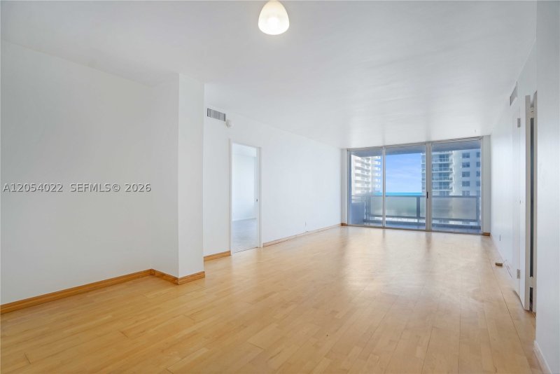 Apartment for rent at Seacoast 5700 10C