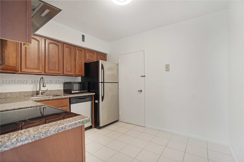 Apartment for rent at Seacoast 5700 10C