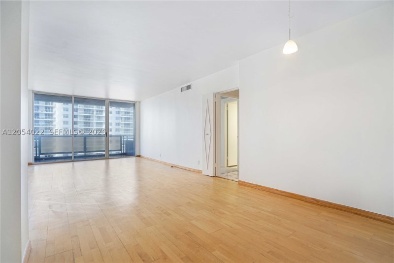 Apartment for rent at Seacoast 5700 10C