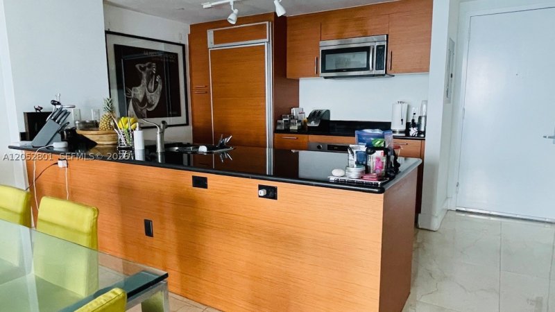 Condo for sale at 50 Biscayne 1701