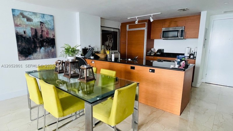 Condo for sale at 50 Biscayne 1701