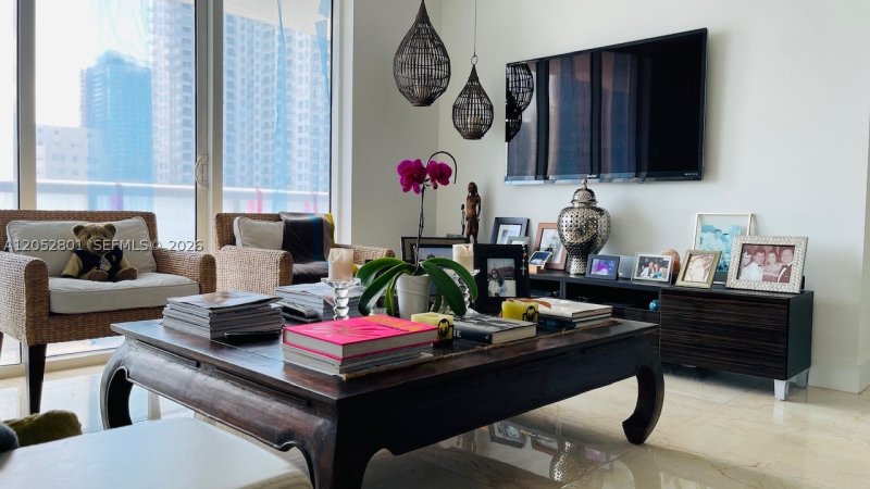 Condo for sale at 50 Biscayne 1701