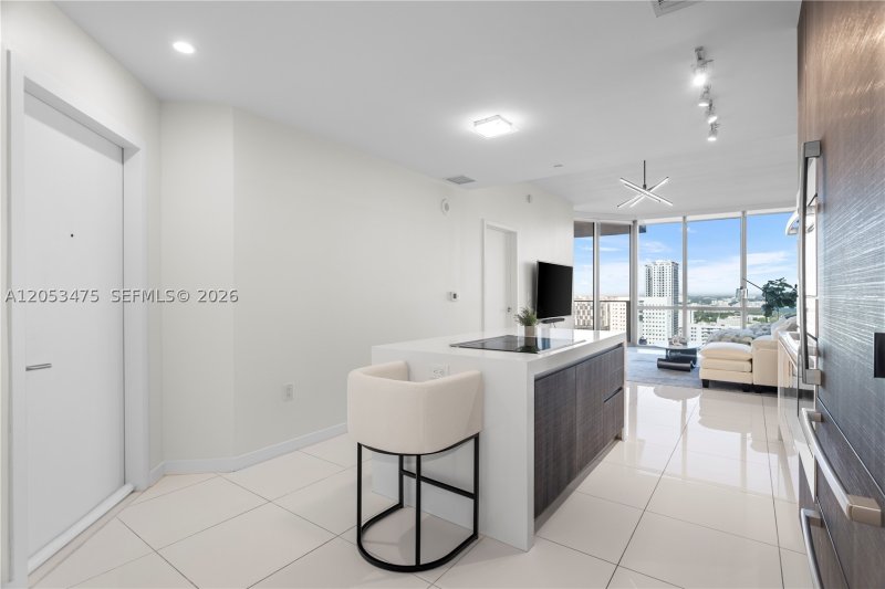 Apartment for rent at Paramount Miami WorldCenter 2308