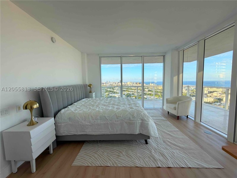 Comprar apartamento no Icon South Beach 2610