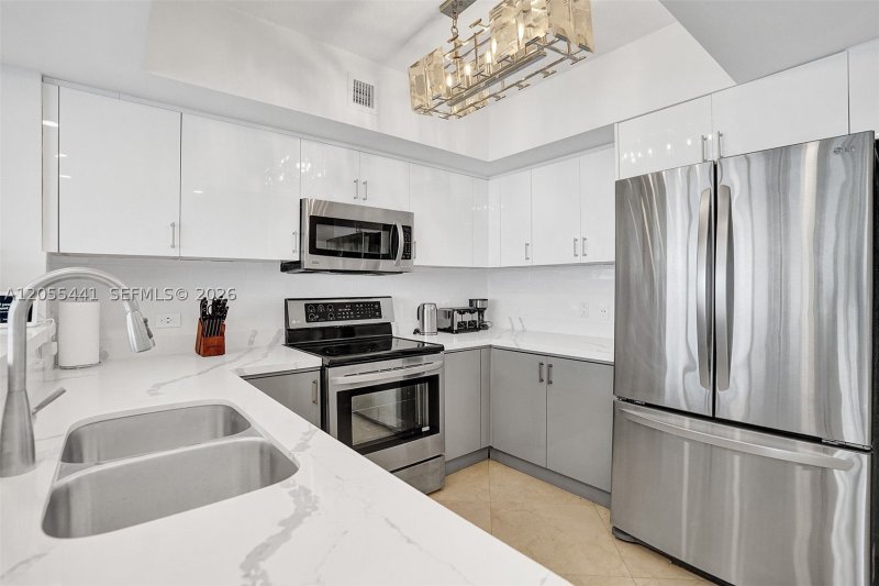 Condo for sale at La Perla 1908