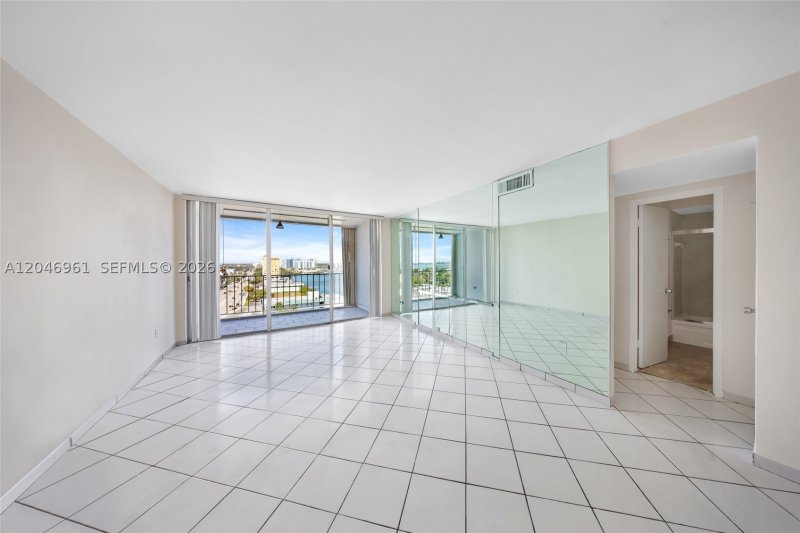 Alquiler de apartamento en Kennedy House 12D
