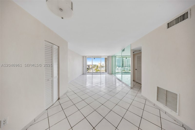 Alquiler de apartamento en Kennedy House 12D