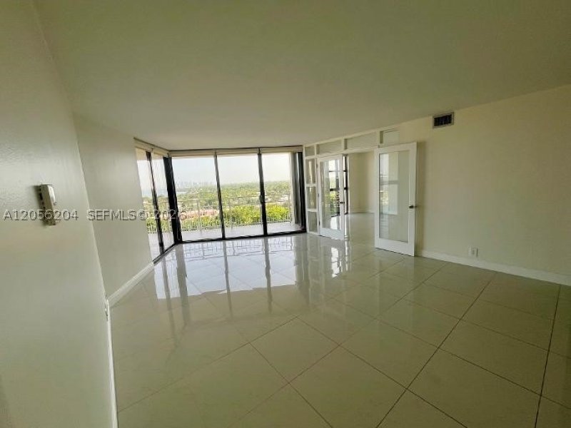 Apartment for rent at Towers of Quayside 1 1104