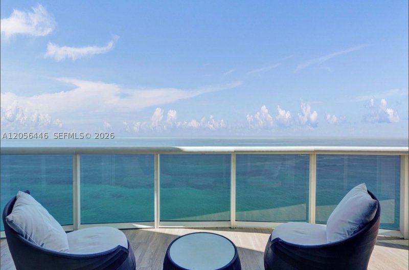 Condo for sale at Trump Tower Two 4301