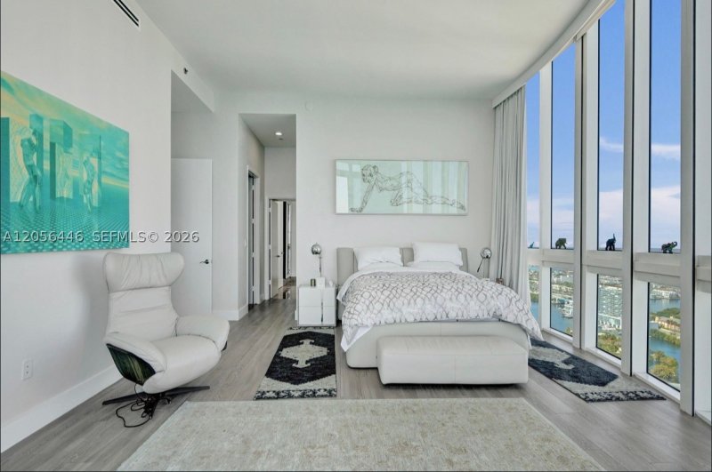 Condo for sale at Trump Tower Two 4301