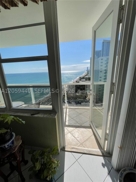 Condo for sale at Sea Air Towers 1204