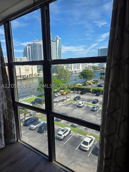 Apartment for rent at Oceanview Park 716