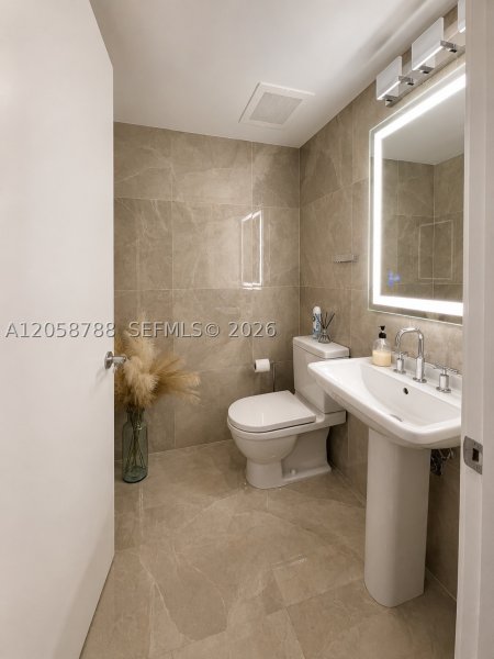 Comprar apartamento no Latitude On The River 2503