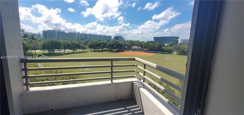 Comprar apartamento no Parc Central Aventura 501