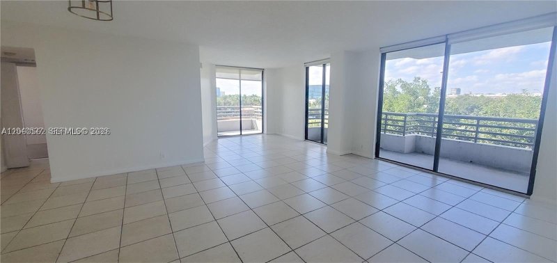 Comprar apartamento no Parc Central Aventura 501