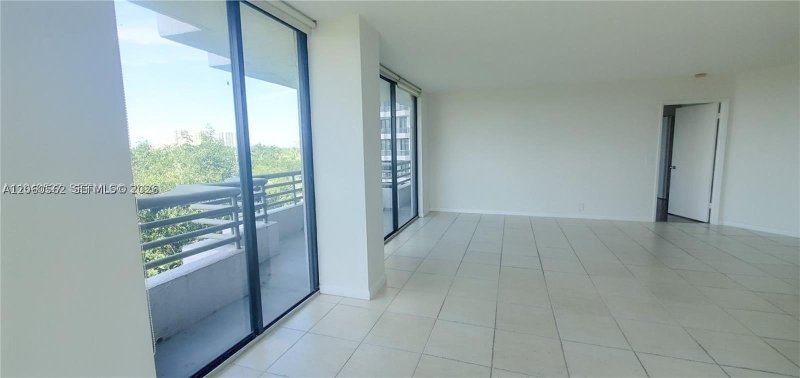 Comprar apartamento no Parc Central Aventura 501