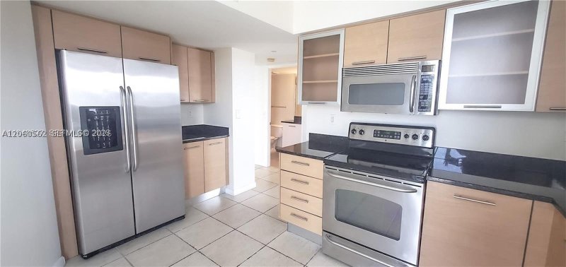 Comprar apartamento no Parc Central Aventura 501