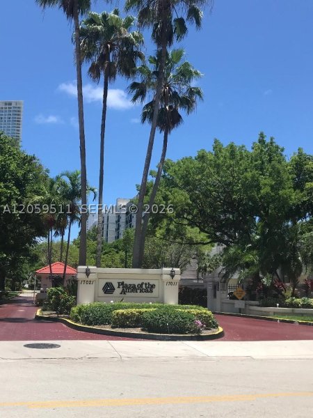 Apartment for rent at Plaza of the Americas 910