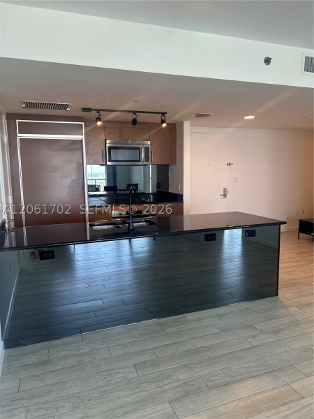 Comprar apartamento no 50 Biscayne 4706