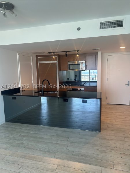 Comprar apartamento no 50 Biscayne 4706